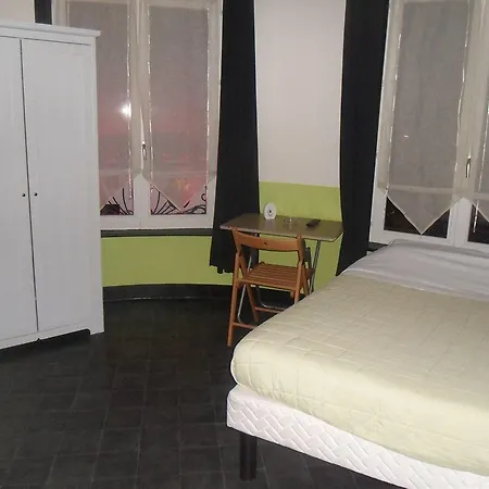 Chopin Otel 2*