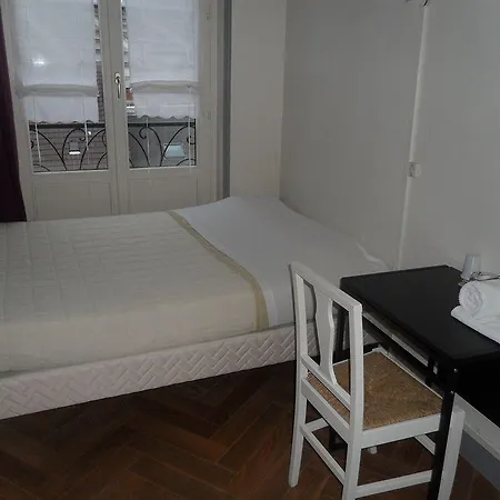 Chopin Otel 2*