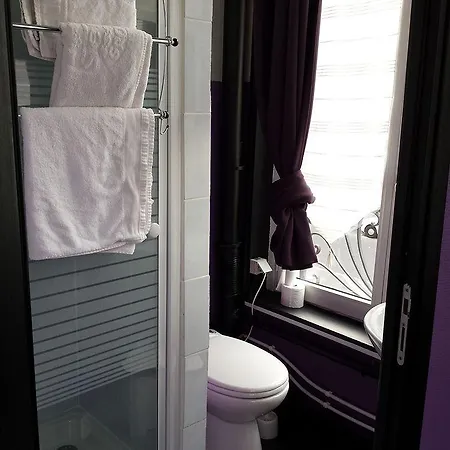Chopin Otel 2*